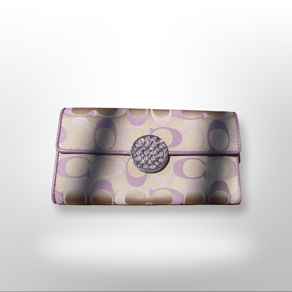 Authentic Coach Lavender Logo Wallet NWT